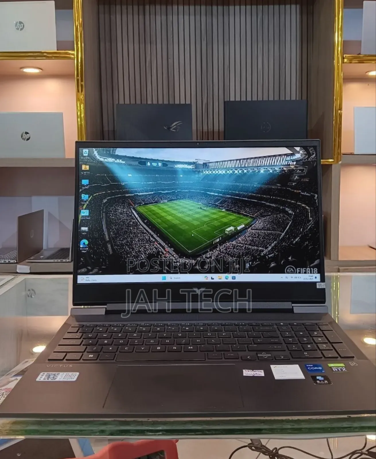 New Laptop HP Victus 16 16GB Intel Core i7 SSD 1T