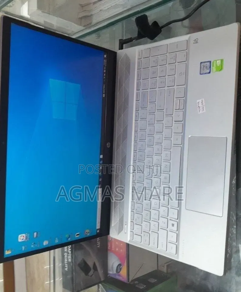 New Laptop HP Pavilion 14 16GB Intel Core i7 SSD 512GB