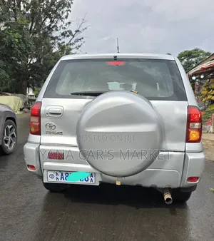 Toyota RAV4 2004 Silver
