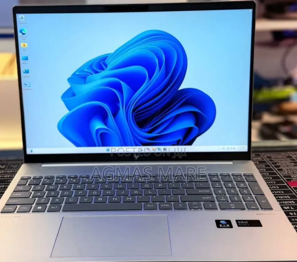 New Laptop HP Pavilion 15 32GB Intel Core Ultra 7 SSD 1T