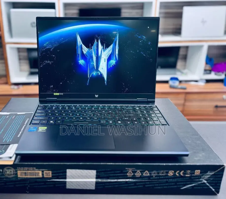 New Laptop Acer Predator Helios Neo 16 16GB Intel Core i9 SSD 1T