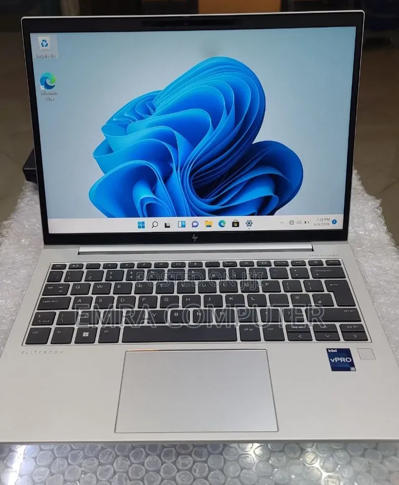 New Laptop HP EliteBook 830 G9 16GB Intel Core i5 SSD 512GB
