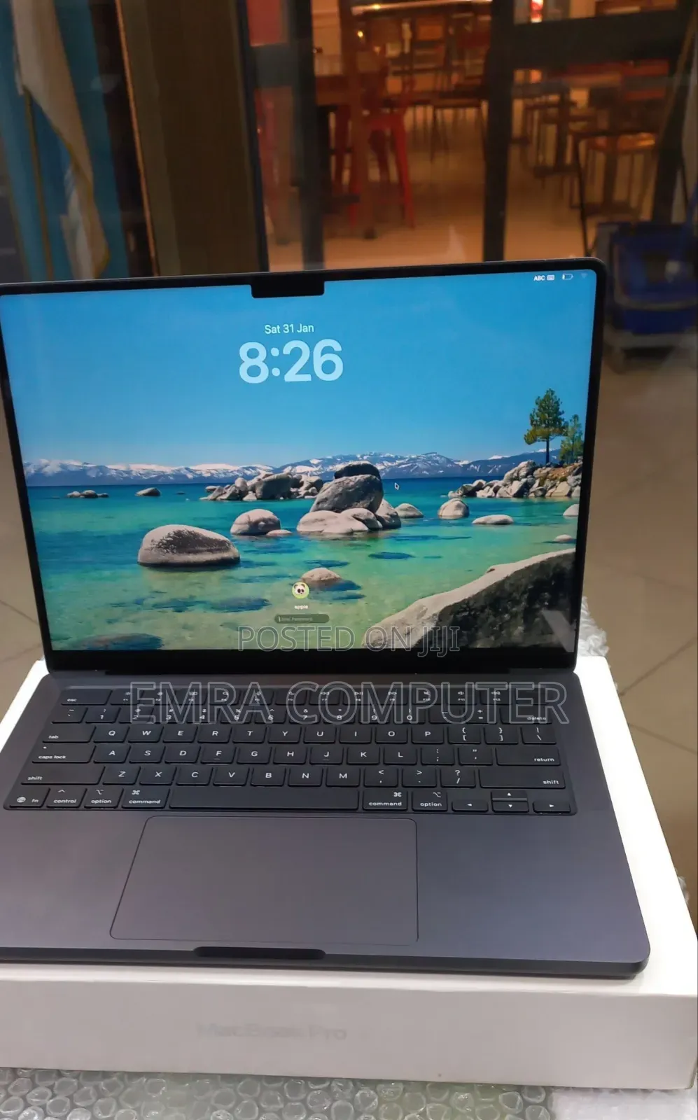 New Laptop Apple MacBook Pro 2025 M5 16GB Apple M5 Pro SSD 512GB