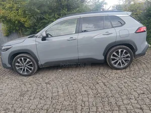 Toyota Corolla Cross Hybrid 2024 Blue