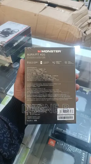 Monster Aura Fit X05 Wireless Bluetooth Sport Earphones
