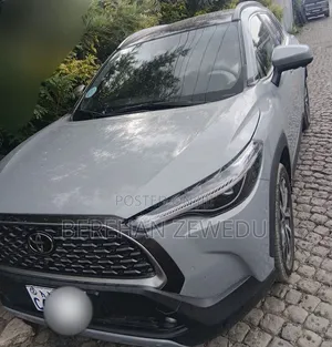 Toyota Corolla Cross 2024 Blue