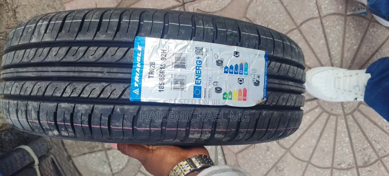 Suzuki Dezire and Swift Carvtyre