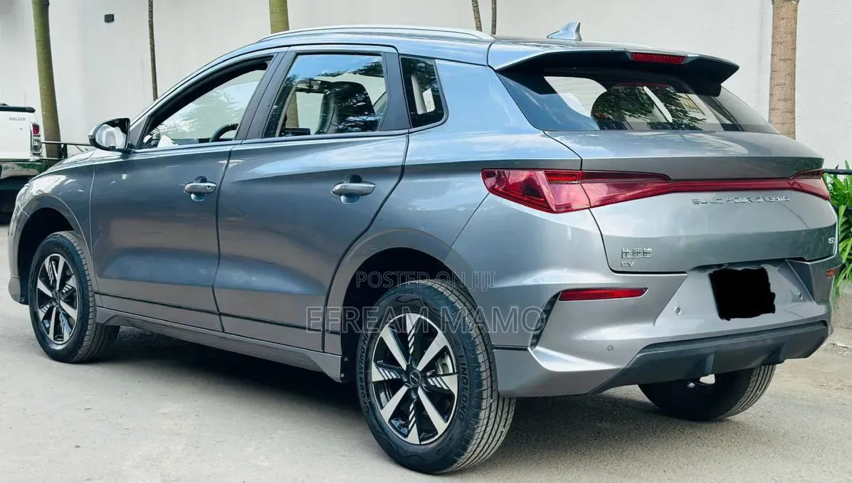 BYD E2 43 kWh 94 hp FWD 2025