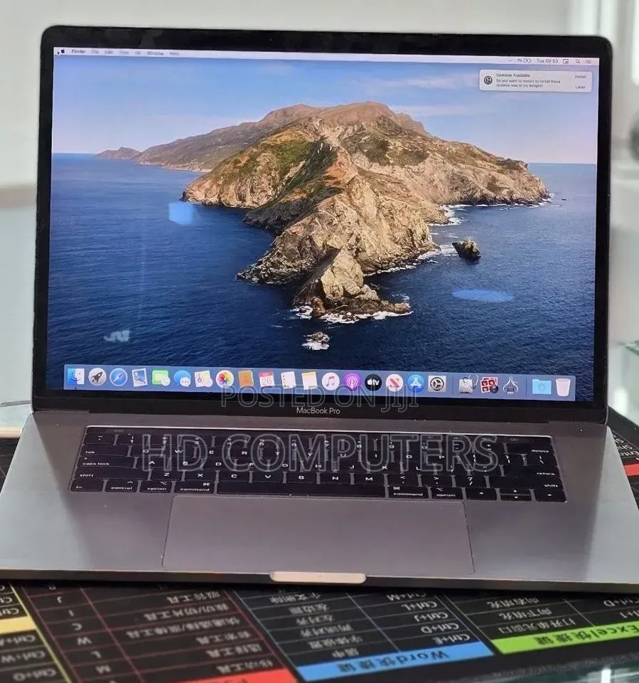 New Laptop Apple MacBook Pro 2018 32GB Intel Core i9 SSD 1T