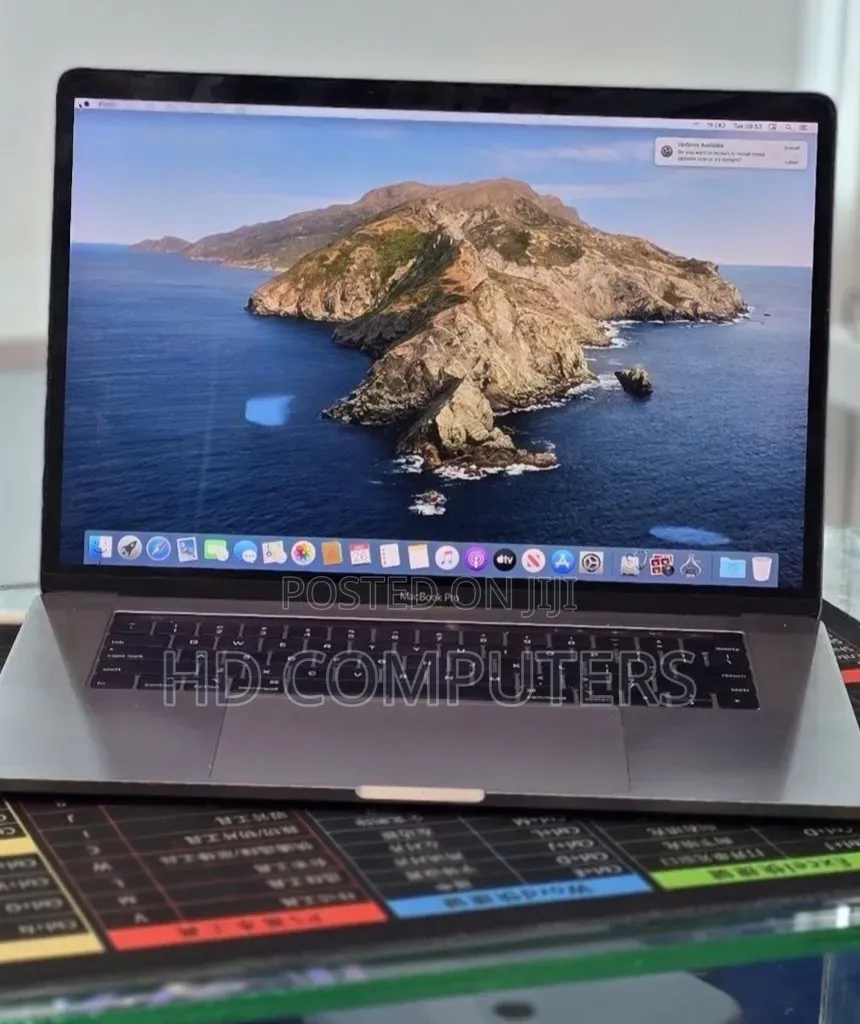 New Laptop Apple MacBook Pro 2018 32GB Intel Core i9 SSD 1T