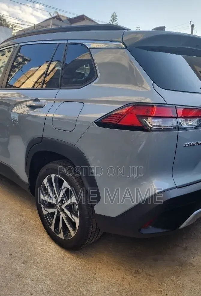 New Toyota Corolla Cross Hybrid 2024 Gray