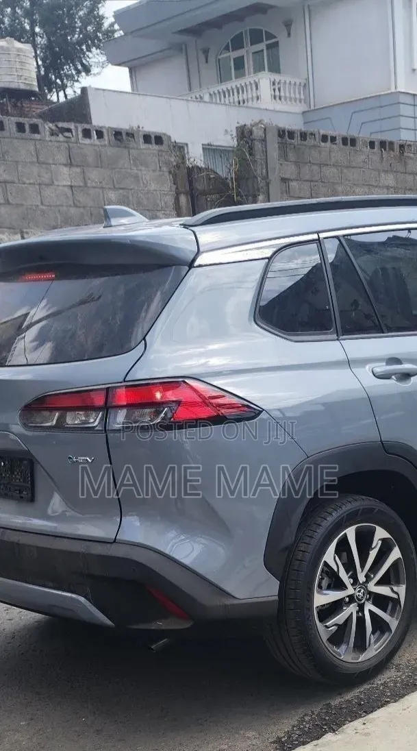 New Toyota Corolla Cross Hybrid 2024 Gray