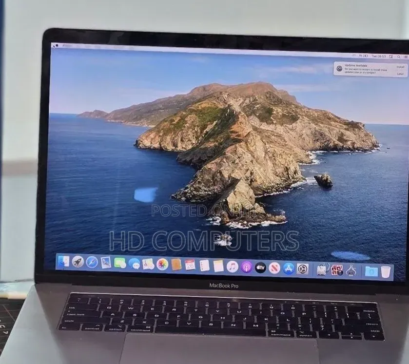 New Laptop Apple MacBook Pro 2018 16GB Intel Core i7 SSD 512GB