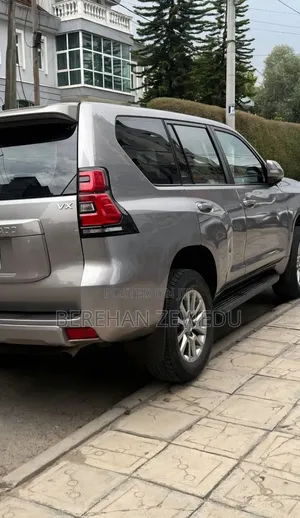 Toyota Land Cruiser 2021 Gray