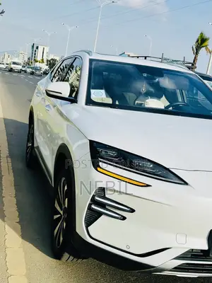 BYD Song Plus EV FWD 2024 White