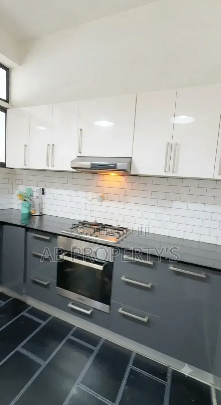 Furnished 3bdrm Apartment in ቦሌ ብራስ, Bole for sale