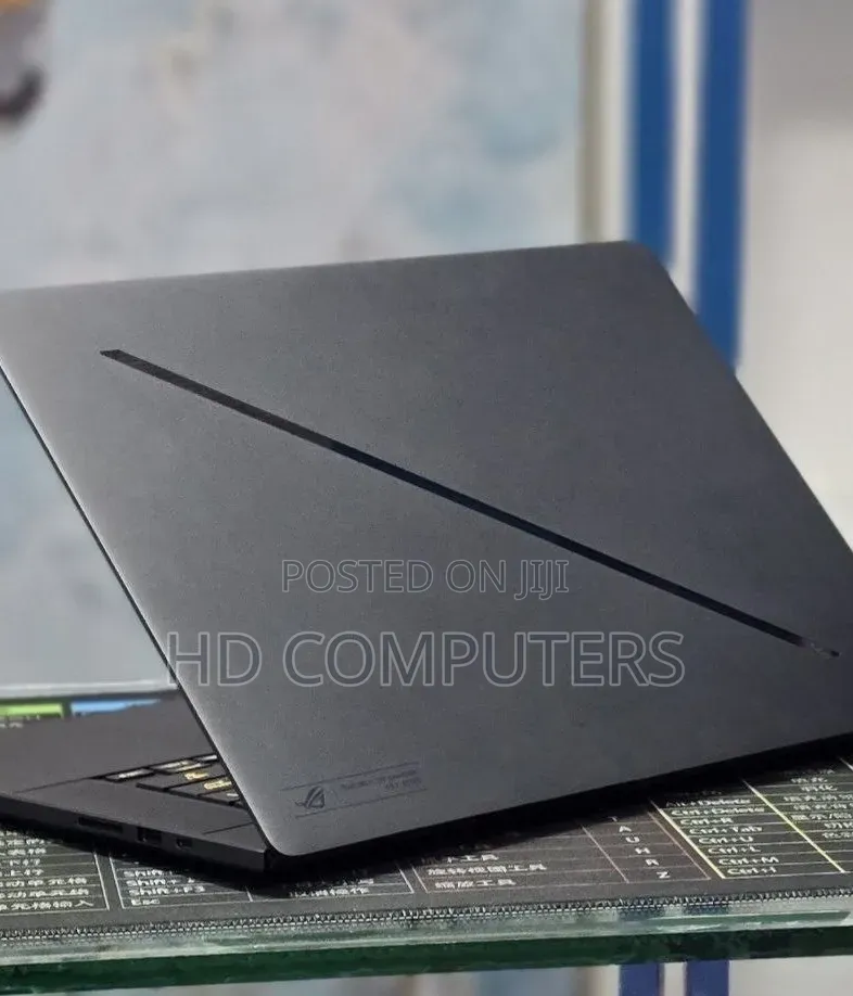 New Laptop Asus ROG Strix G16 16GB Intel Core Ultra 9 SSD 1T