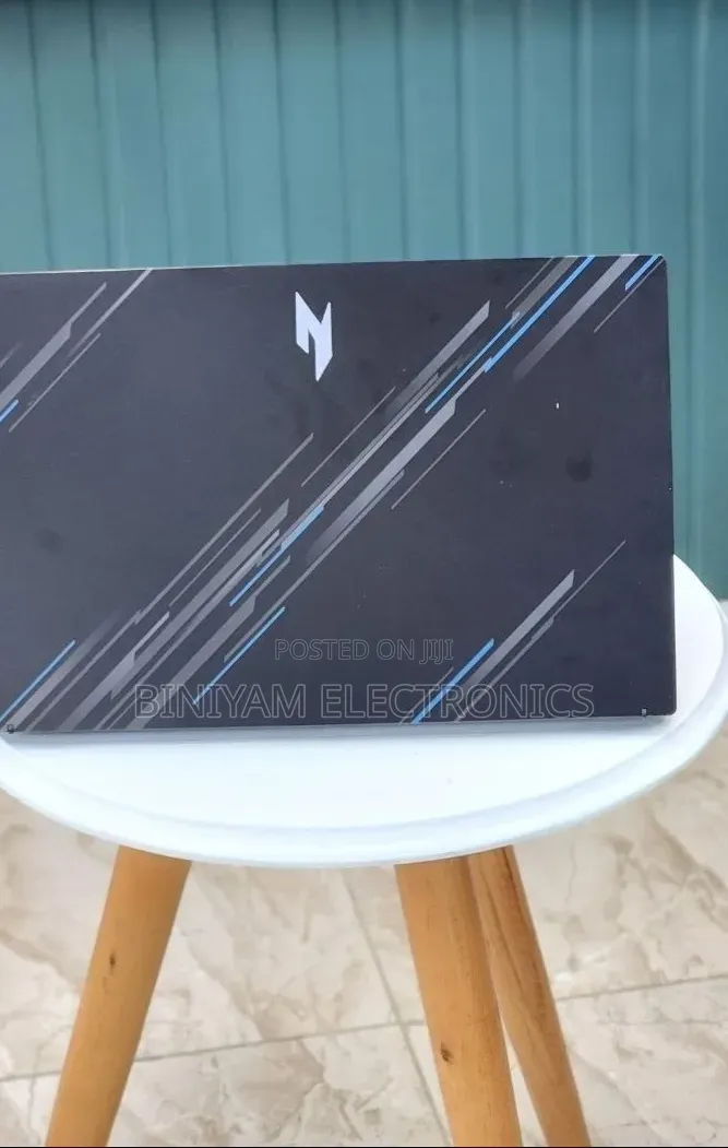 New Laptop Acer Nitro V 15 16GB Intel Core i7 SSD 512GB
