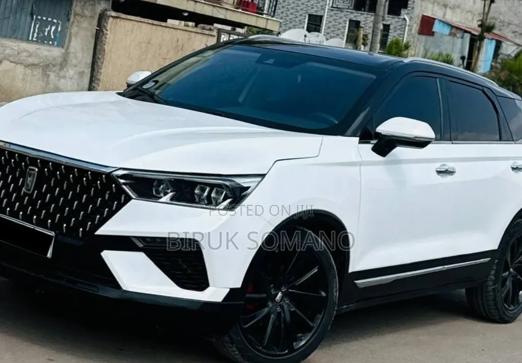 Bestune T77 1.2 FWD 2022 Off white