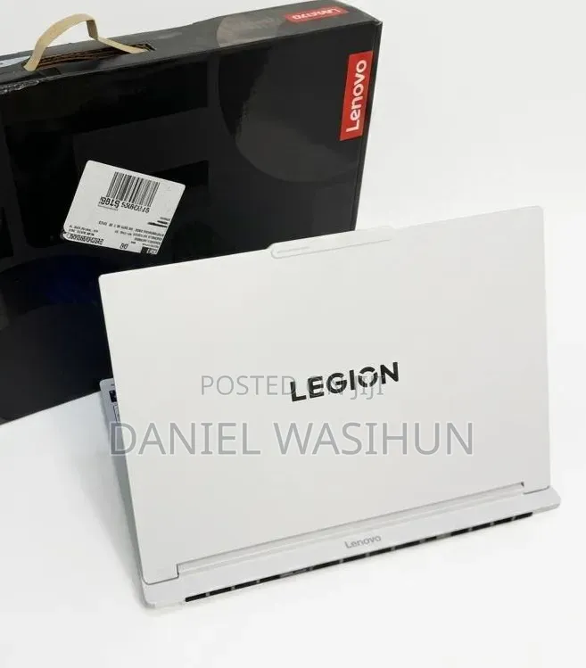 New Laptop Lenovo Legion Pro 7 32GB Intel Core Ultra 9 SSD 1T