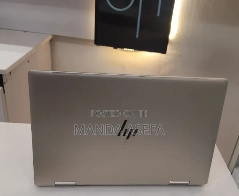 New Laptop HP Envy x360 8GB Intel Core i7 SSD 512GB