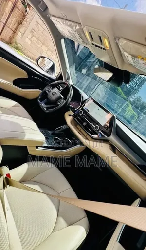 New Toyota Highlander Hybrid 2024 White