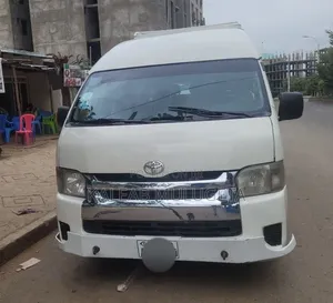 Toyota Hilux 2016 White