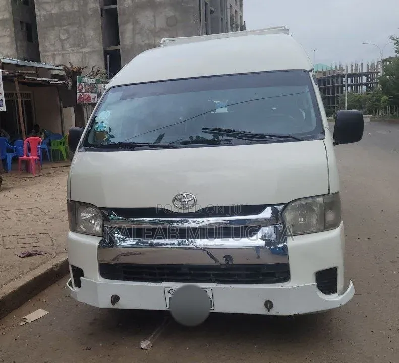 Toyota Hilux 2016 White