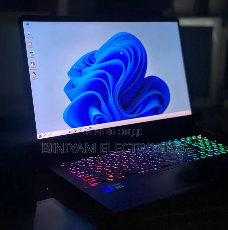 New Laptop MSI GP75 Leopard 16GB Intel Core i7 SSD 512GB