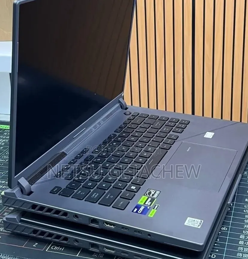 New Laptop Asus ROG Strix G15 16GB Intel Core i9 SSD 1T