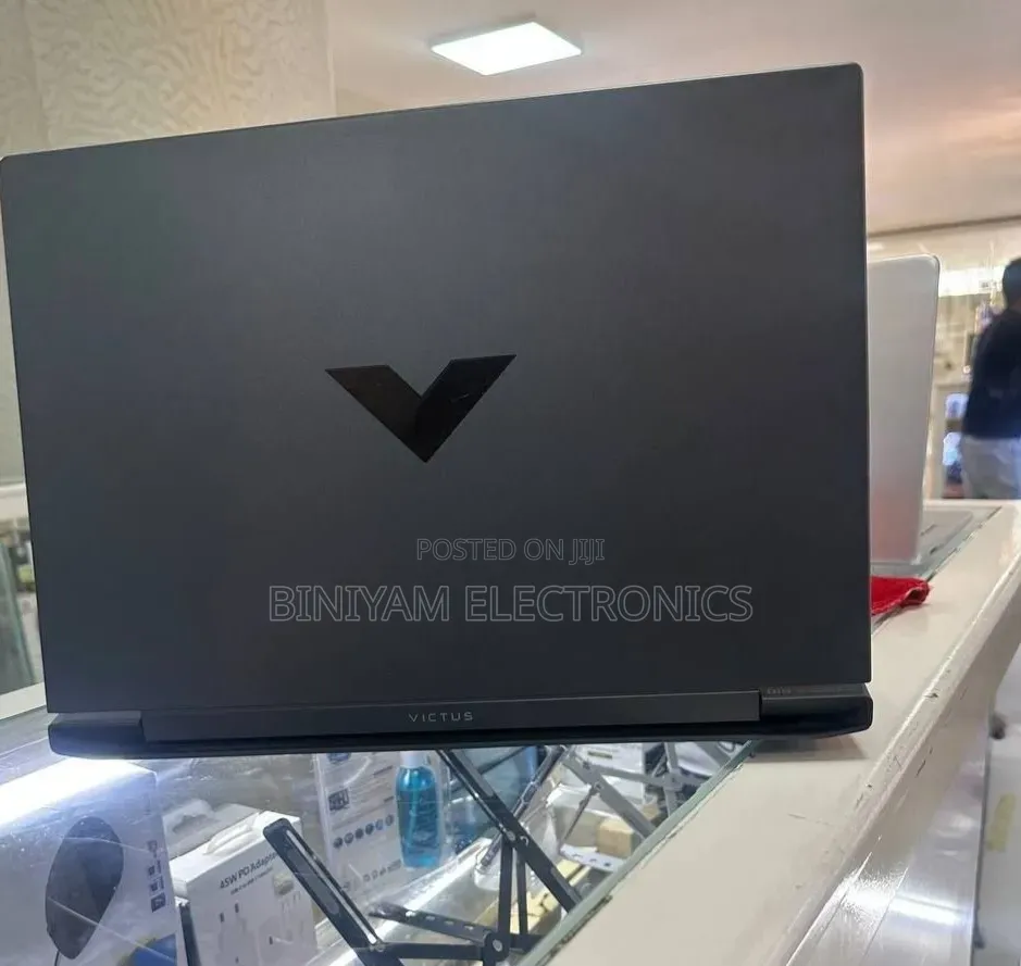 New Laptop HP Victus 15 16GB Intel Core i7 SSD 512GB