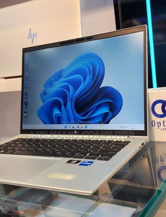 New Laptop HP EliteBook 840 G9 16GB Intel Core i5 SSD 512GB