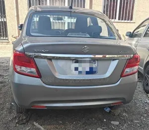Suzuki Dzire 2022 Silver