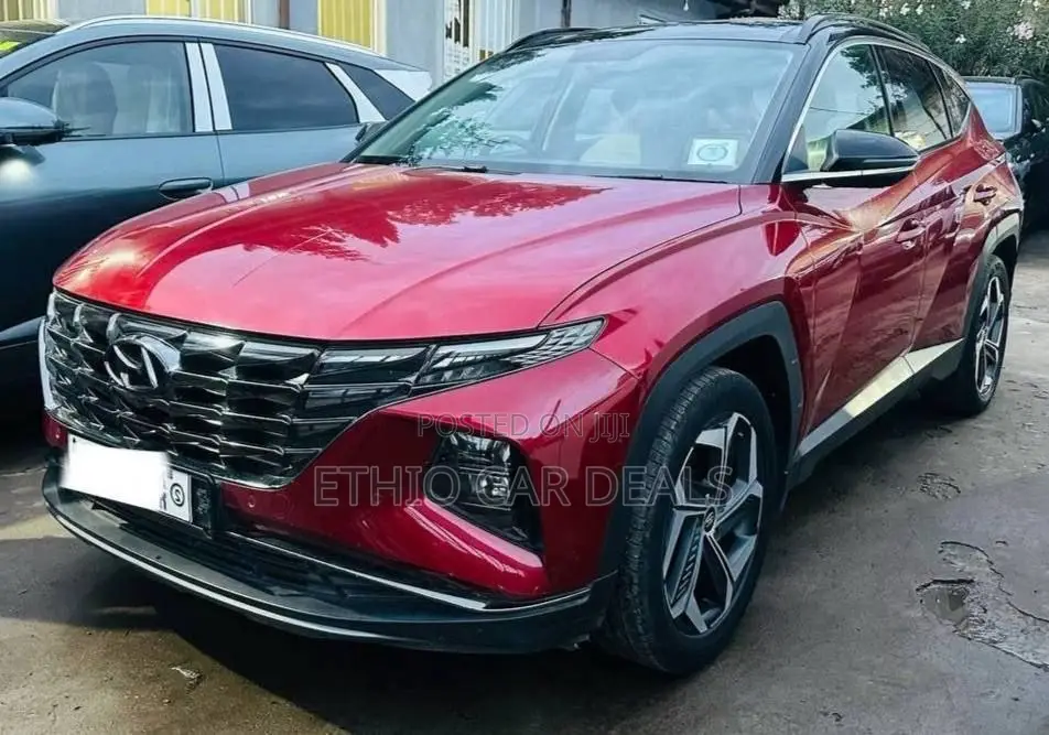 Hyundai Tucson 2023 Red