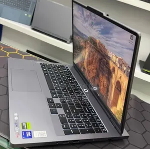 New Laptop Lenovo Legion 5 32GB Intel Core Ultra 9 SSD 1T