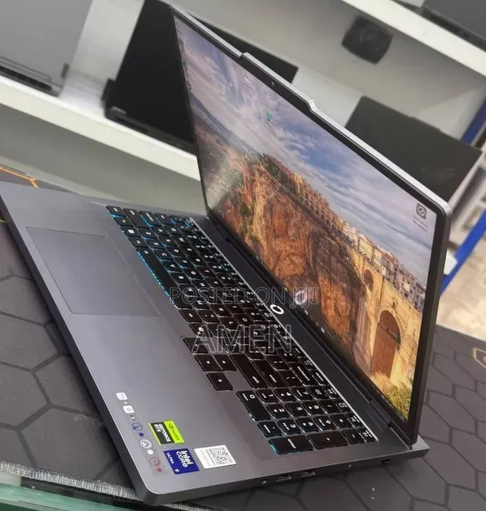 New Laptop Lenovo Legion 5 32GB Intel Core Ultra 9 SSD 1T