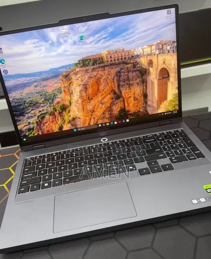 New Laptop Lenovo Legion 5 32GB Intel Core Ultra 9 SSD 1T