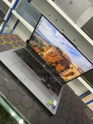 New Laptop Lenovo Legion 5 32GB Intel Core Ultra 9 SSD 1T