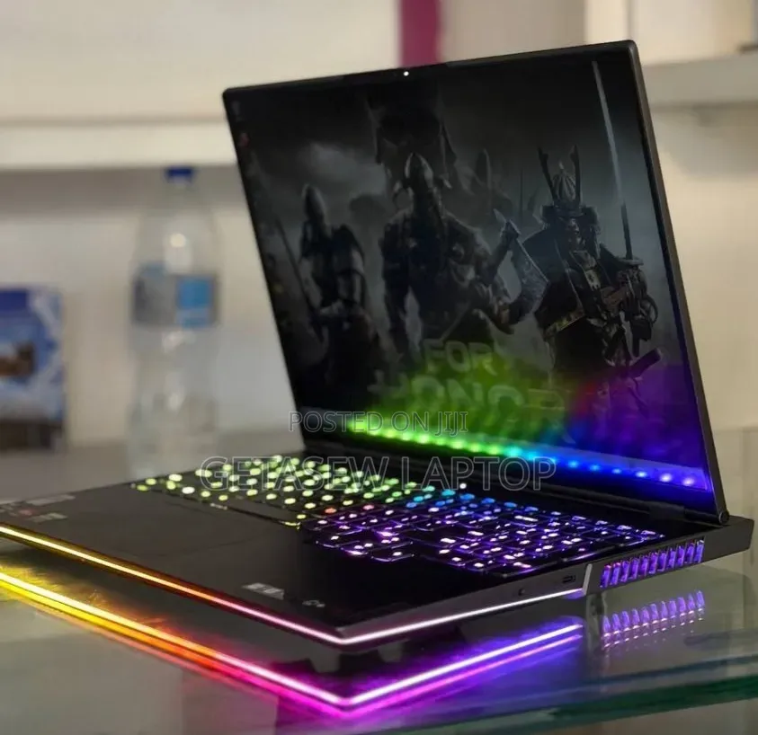 New Laptop Lenovo Legion 9 16GB AMD Ryzen 9 SSD 16 GB