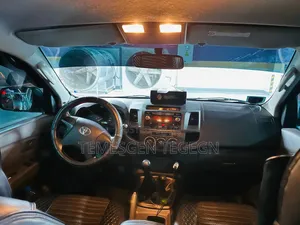 Toyota Hilux 2015 White