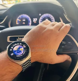 Series-4 Special Edition Smart Watch With Three Straps
