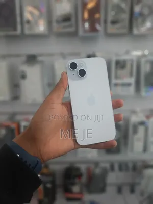 Apple iPhone 15 128 GB Silver