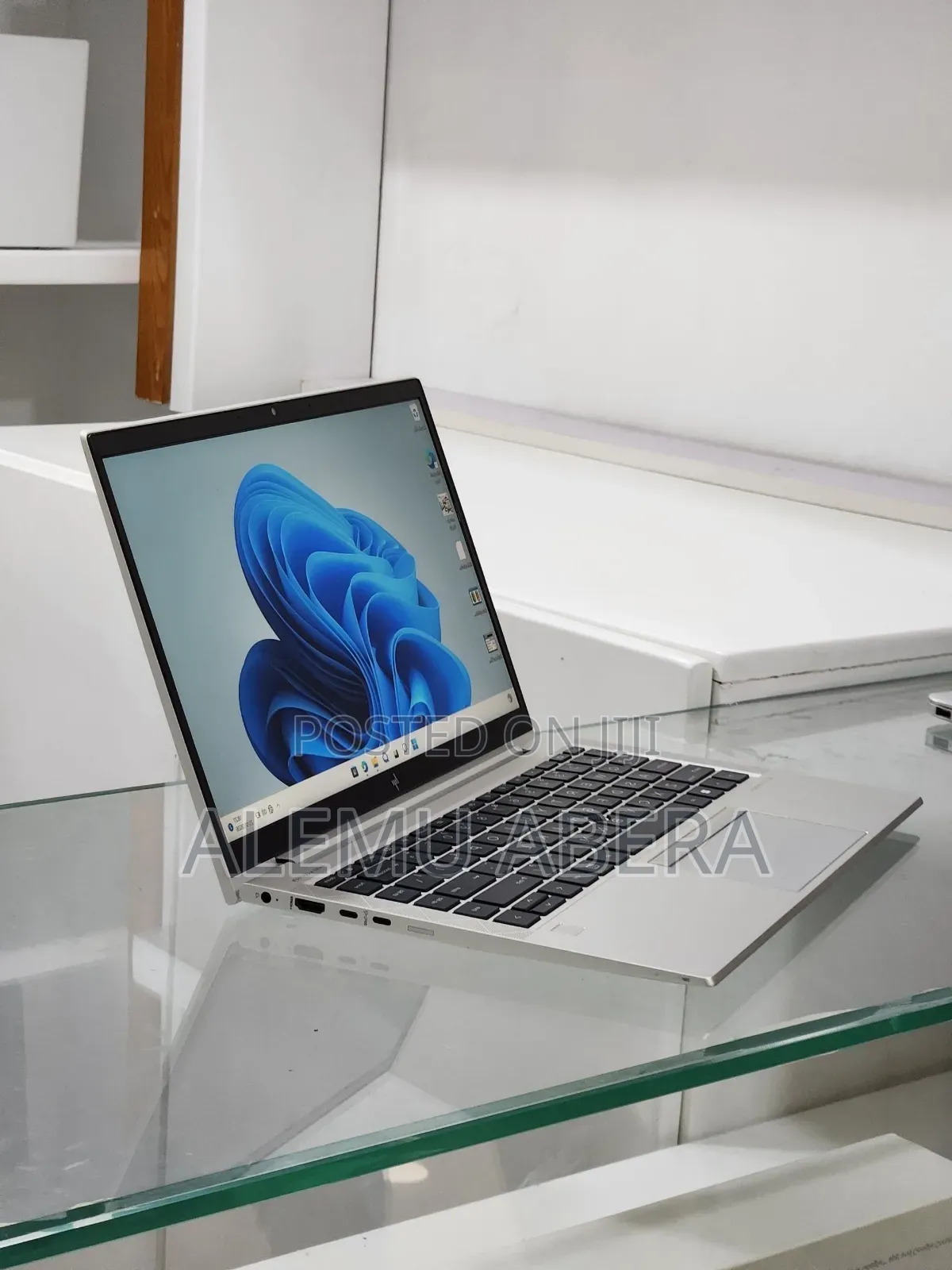 New Laptop HP EliteBook 845 G8 16GB AMD Ryzen 5 SSD 512GB