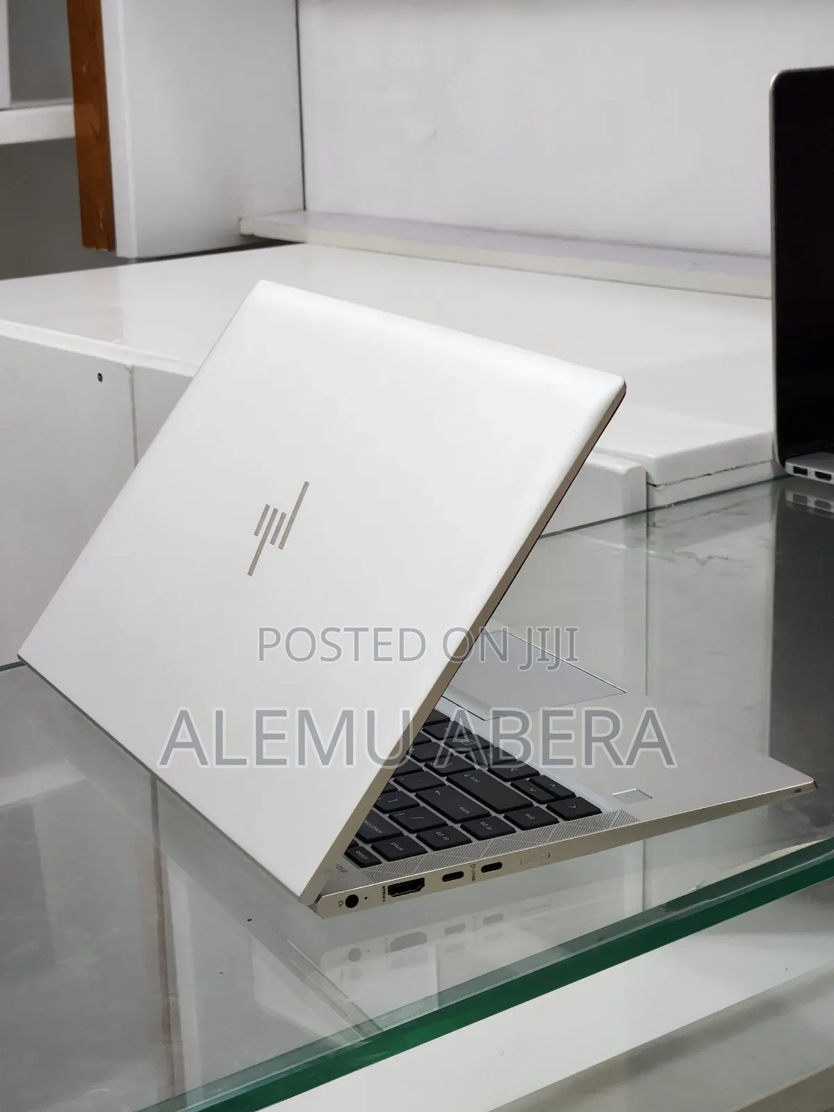 New Laptop HP EliteBook 845 G8 16GB AMD Ryzen 5 SSD 512GB