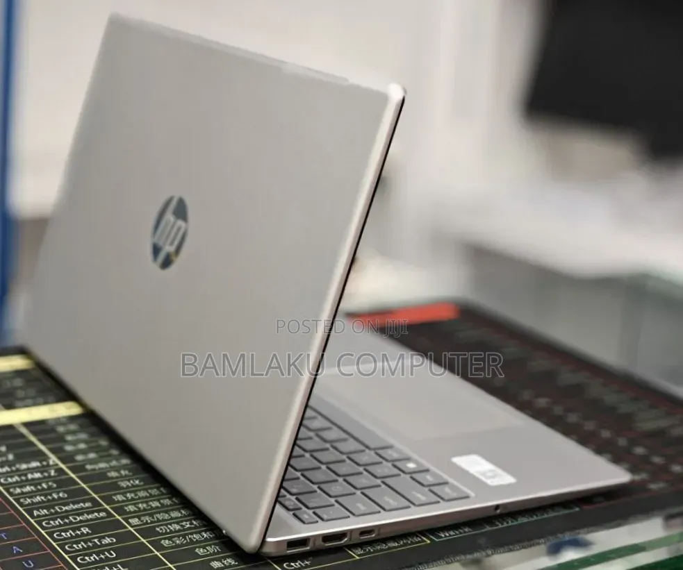 New Laptop HP Stream Notebook 16GB Intel Core i7 SSD 512GB