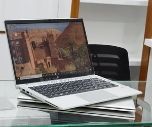 New Laptop HP EliteBook 840 G8 16GB Intel Core i5 SSD 512GB