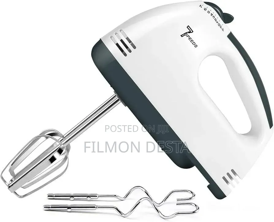 Hand Mixer With Turbo Botton