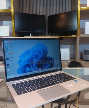 New Laptop HP EliteBook 840 G8 16GB Intel Core i5 SSD 512GB