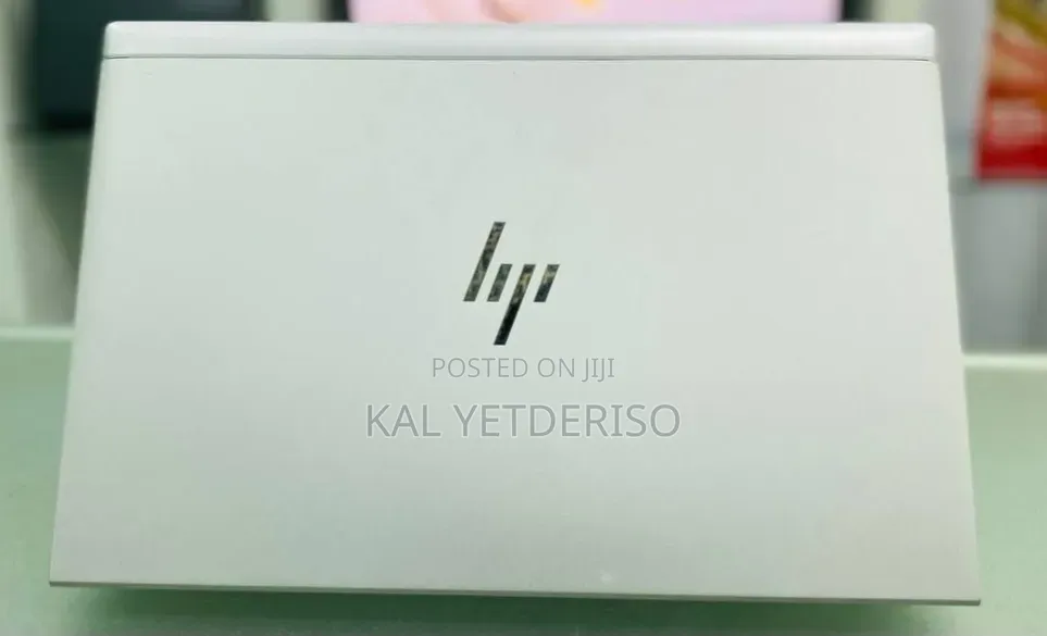 New Laptop HP EliteBook 830 G8 16GB Intel Core i5 SSD 512GB