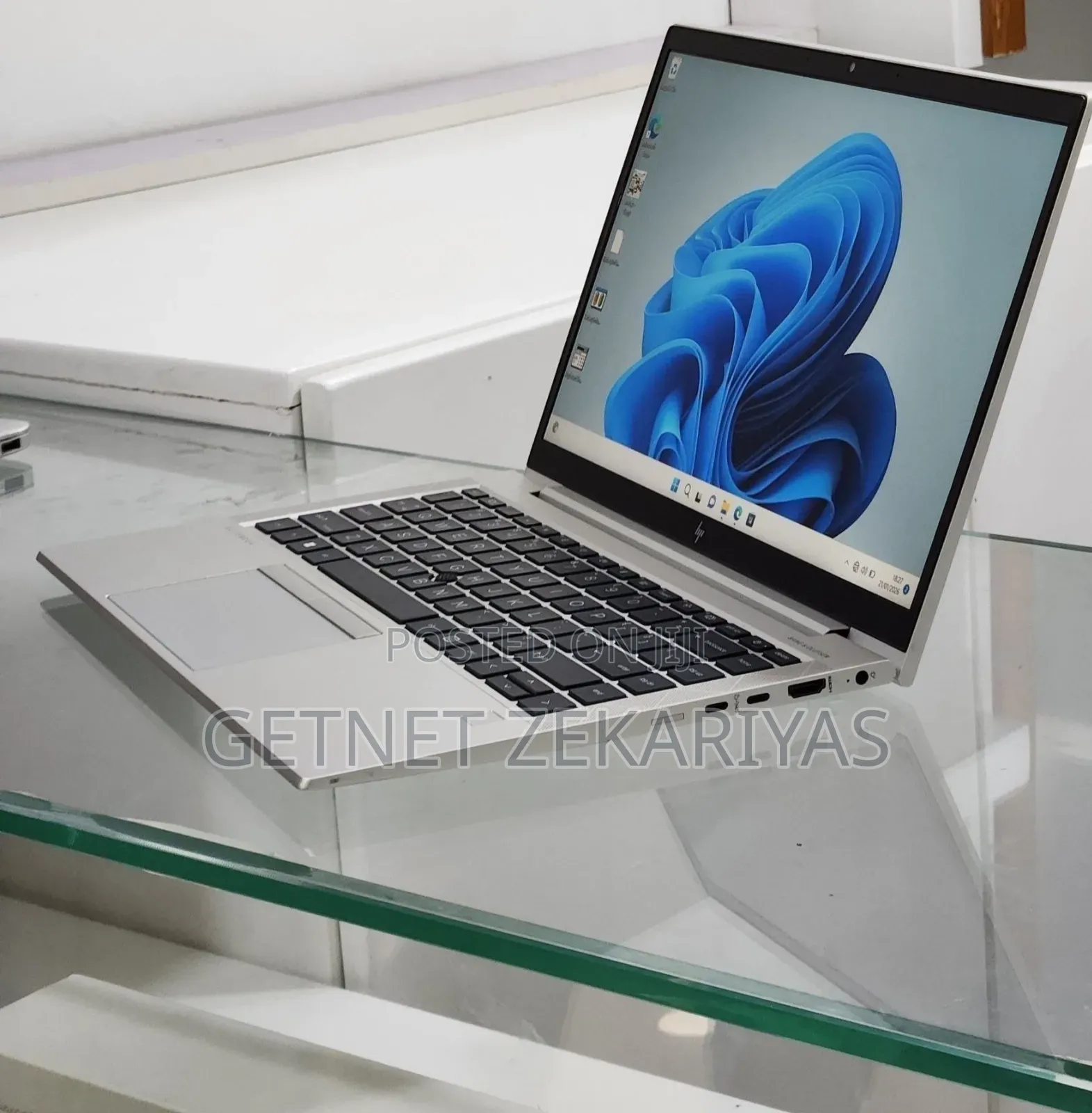 New Laptop HP EliteBook 845 G8 16GB AMD Ryzen 5 SSD 512GB